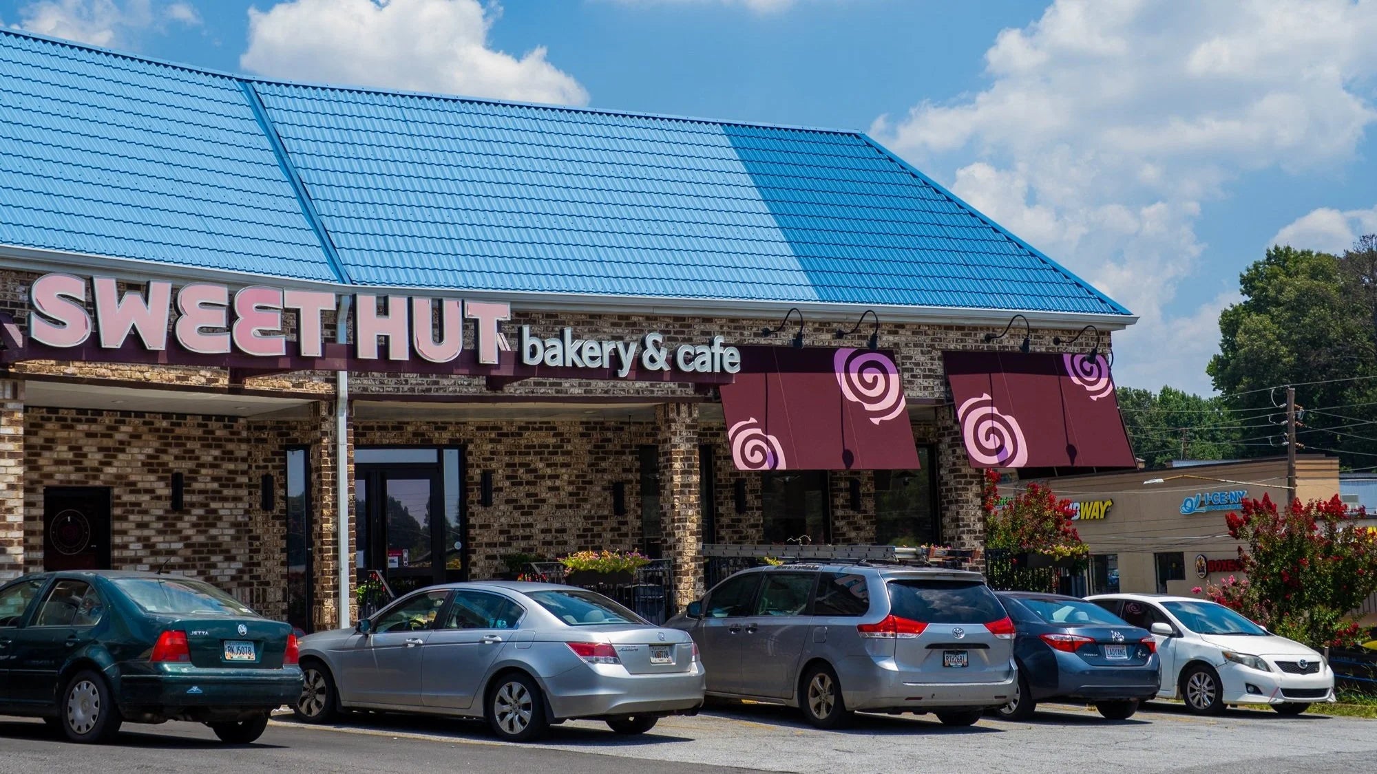 Sweet Hut Bakery