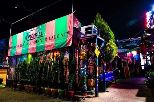 R. Thomas Deluxe Grill