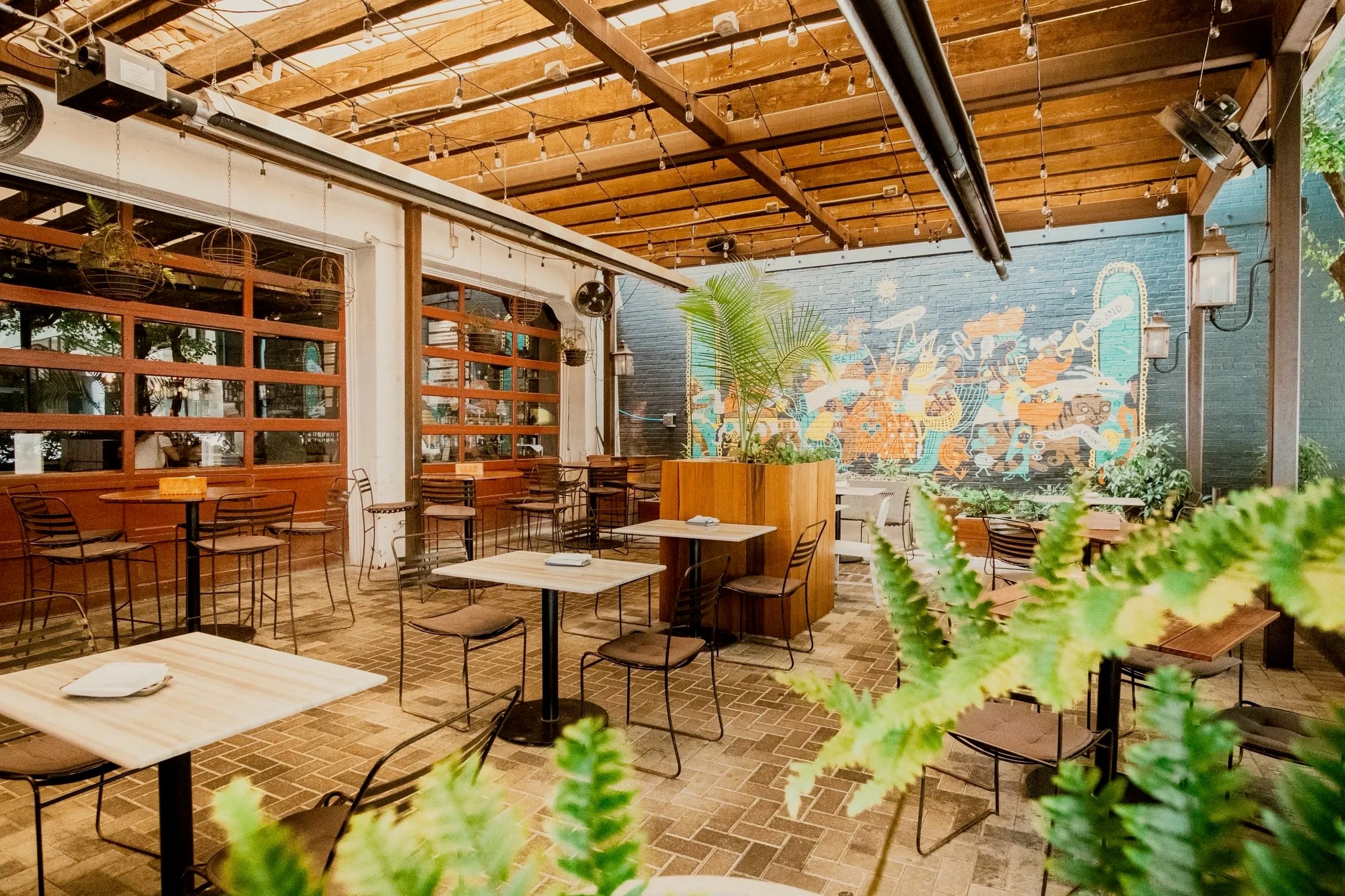 Leon’s Full Service (Decatur)